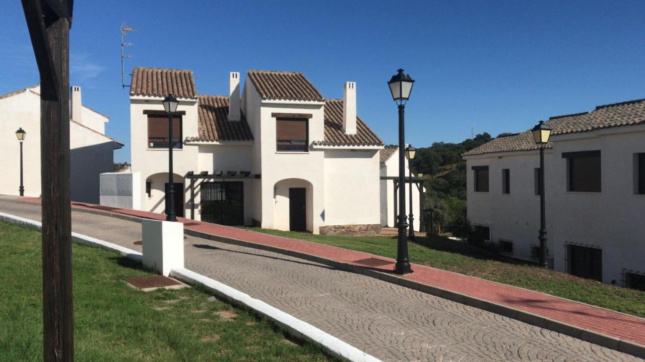Sierra El Retiro Vila Sevilha Exterior foto